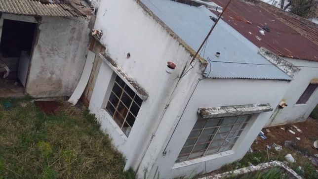 preocupacion en la loma por una casa abandonada: es un peligro