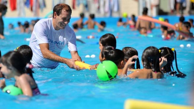 julio garro despidio al segundo contingente de la colonia de vacaciones municipal