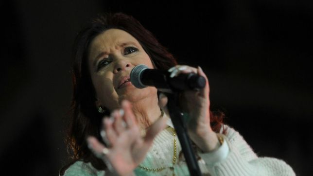 cristina hablo en su casa: dejen de competir por quien le pega mas al peronismo