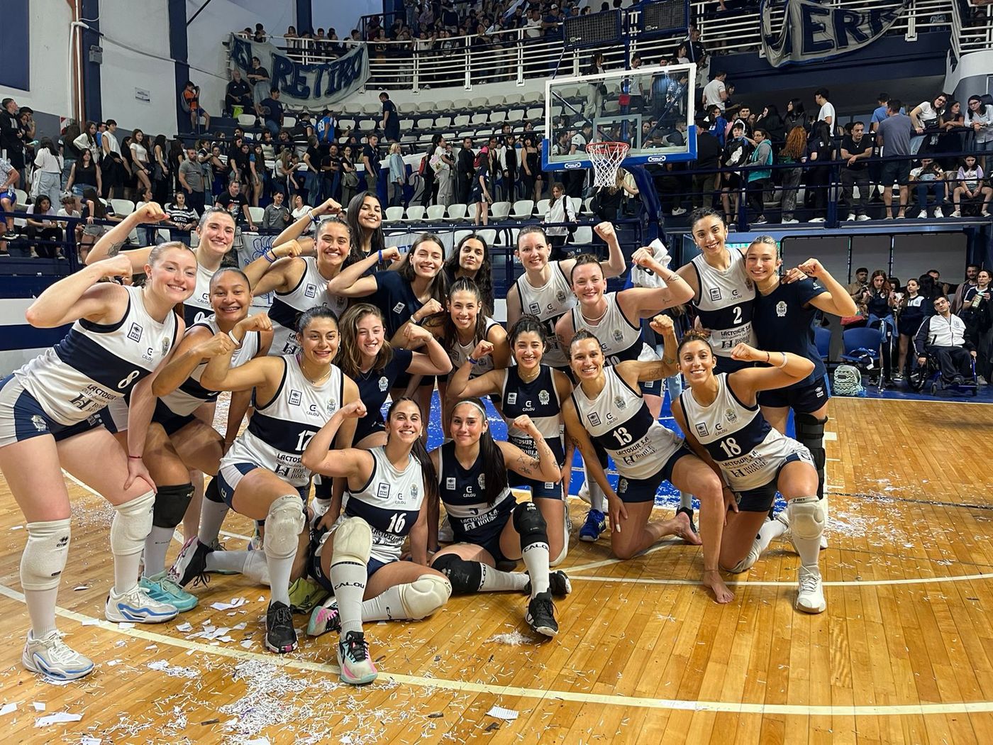 Gimnasia Estudiantes voley.jpg