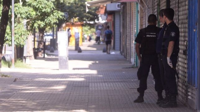 la policia bonaerense ausente en los controles para enfrentar el coronavirus en la plata
