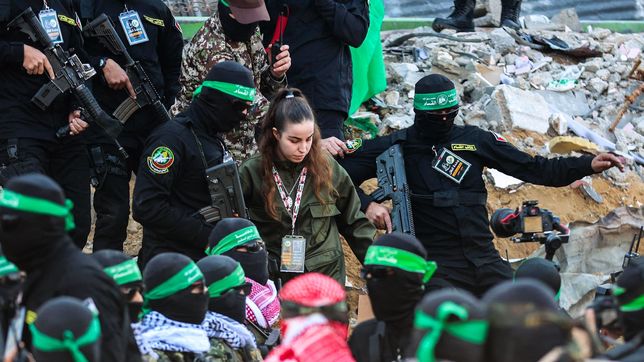 hamas liberara al hijo del exdirector del colegio max nordau junto a otros dos rehenes en gaza