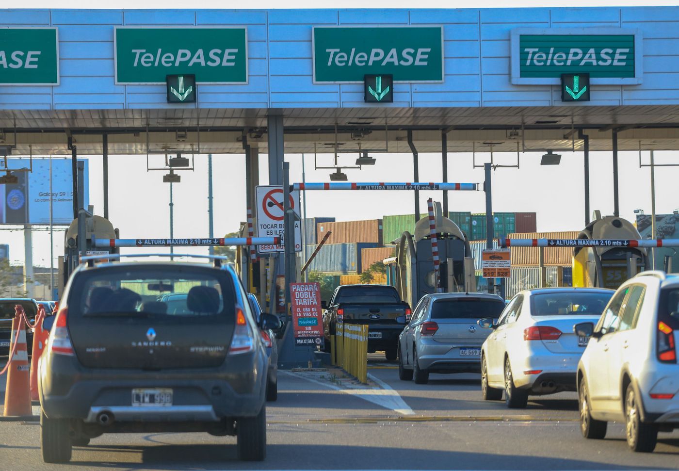 Uno por uno, ¿cuáles son los nuevos costos de los peajes en la Autopista y  las rutas a la costa atlántica?