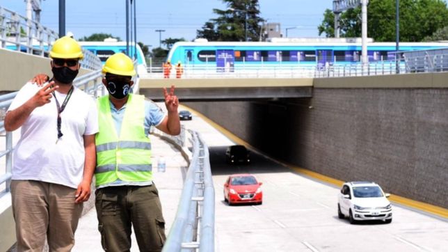 quedo habilitado el transito de autos en el paso bajo nivel de 1 y 32