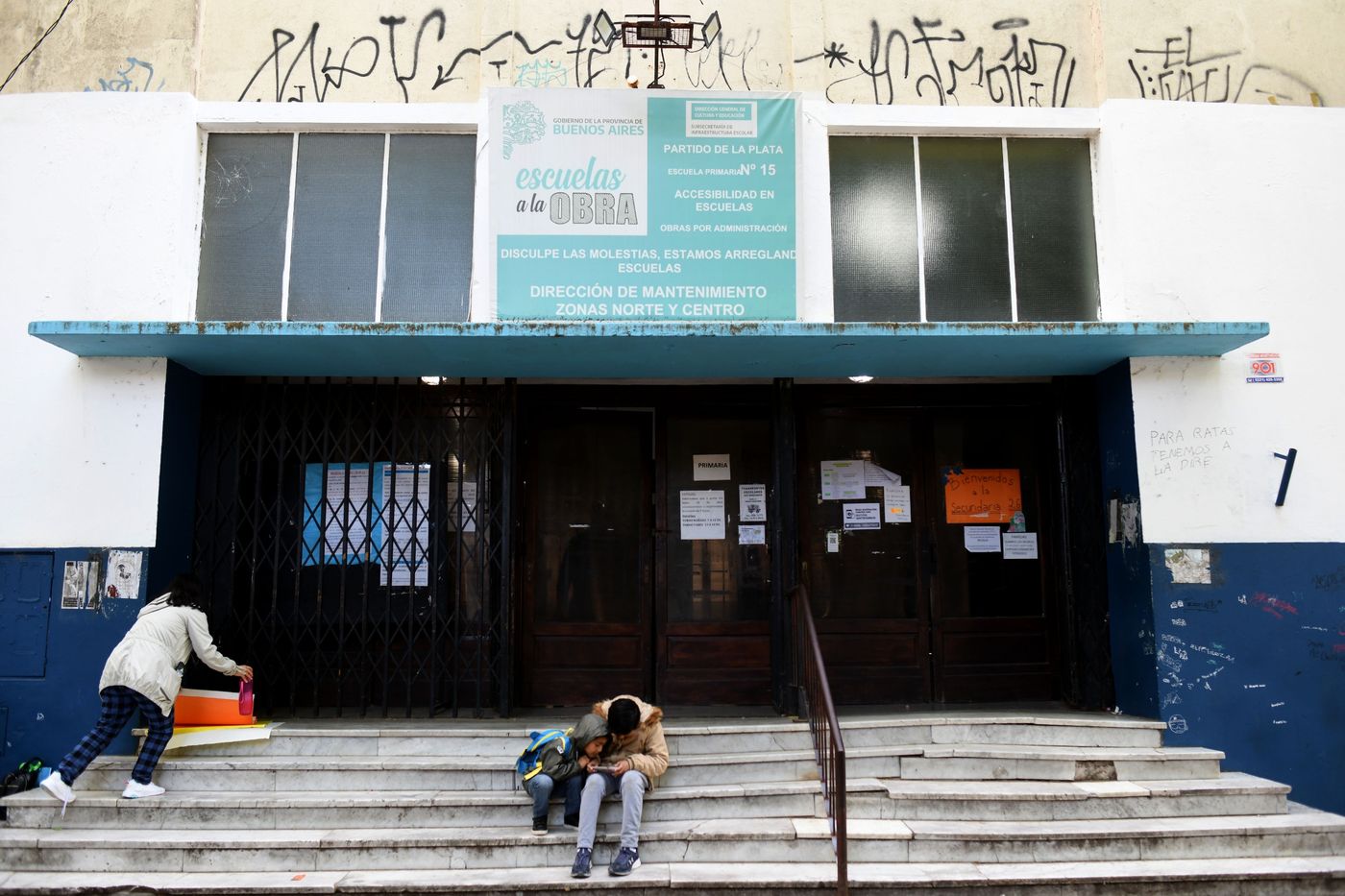 Protesta ratas Escuela 15 y Escuela 26 (3).jpeg