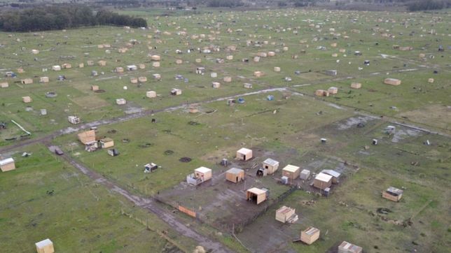 ofensiva legislativa para que se relocalice la toma mas grande de la provincia