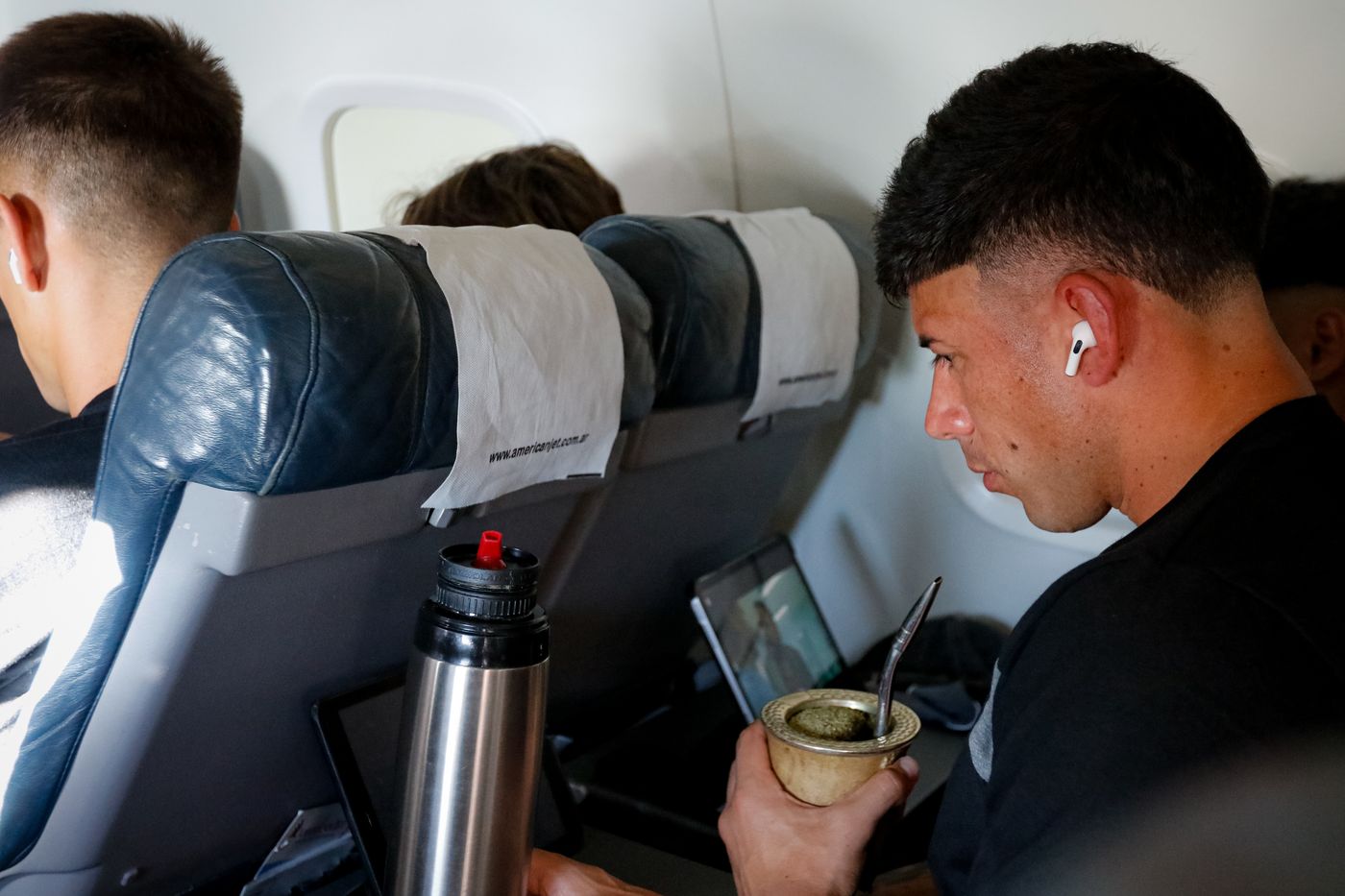 Estudiantes Central Córdoba avión Mansilla.jpg