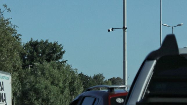 colocan nuevas camaras lectoras de patentes en puntos estrategicos de la plata