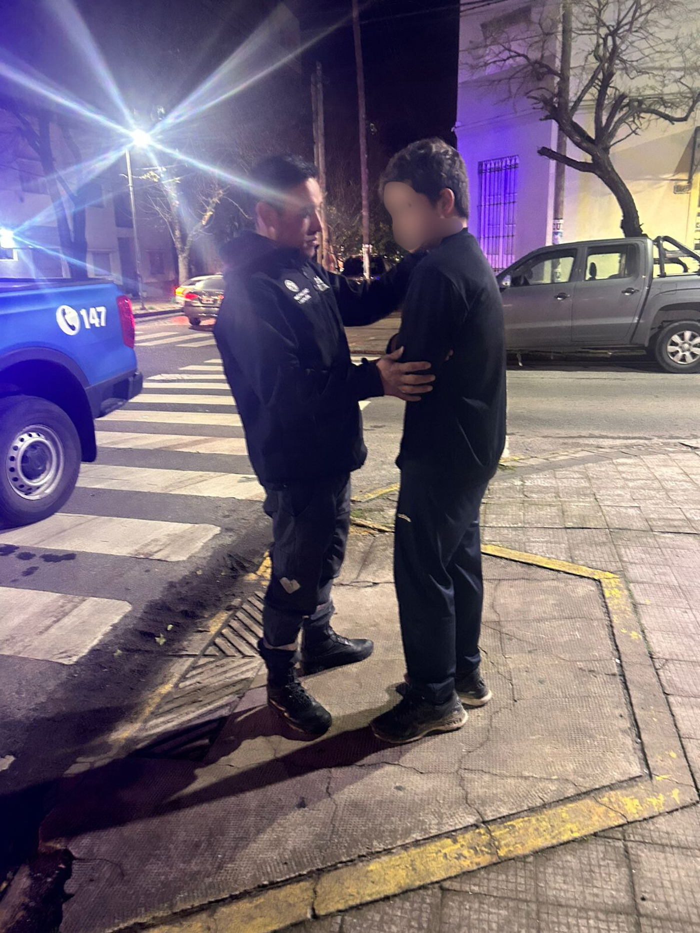 El joven con Síndrome de Down fue hallado sano y salvo en La Plata tras desaparecer cerca de la República de los Niños El joven con Síndrome de Down fue hallado sano y salvo en La Plata tras desaparecer cerca de la República de los Niños