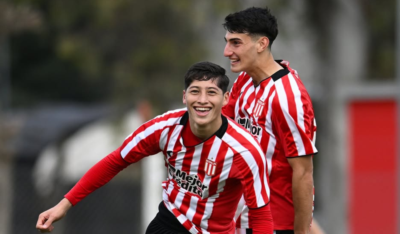 Estudiantes Domínguez Ávila Sagues Barreiro festeo