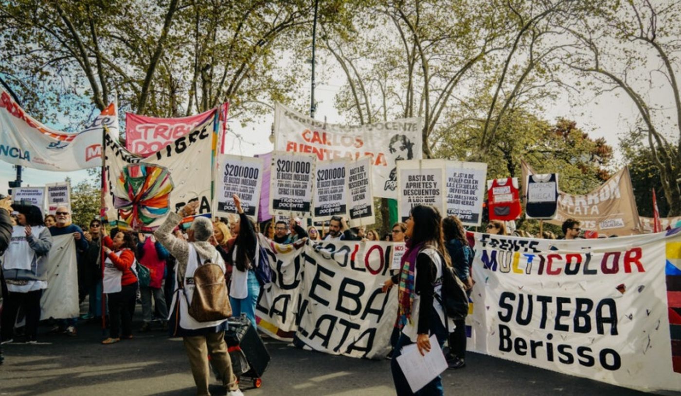 Este martes sectores disidentes de Subeba y afectará a escelas de La Plata, Berisso y Ensenada