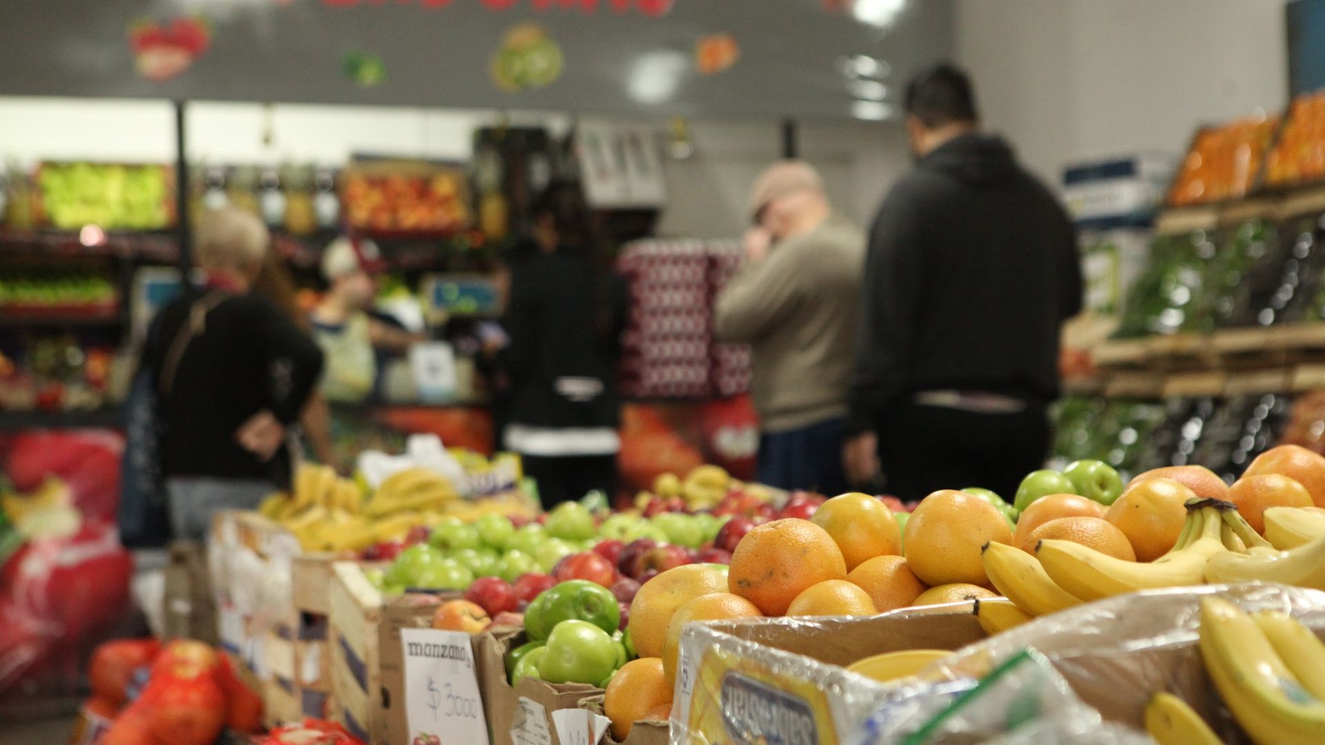 La canasta alimentaria en los comercios de La Plata aumentó menos que la inflación