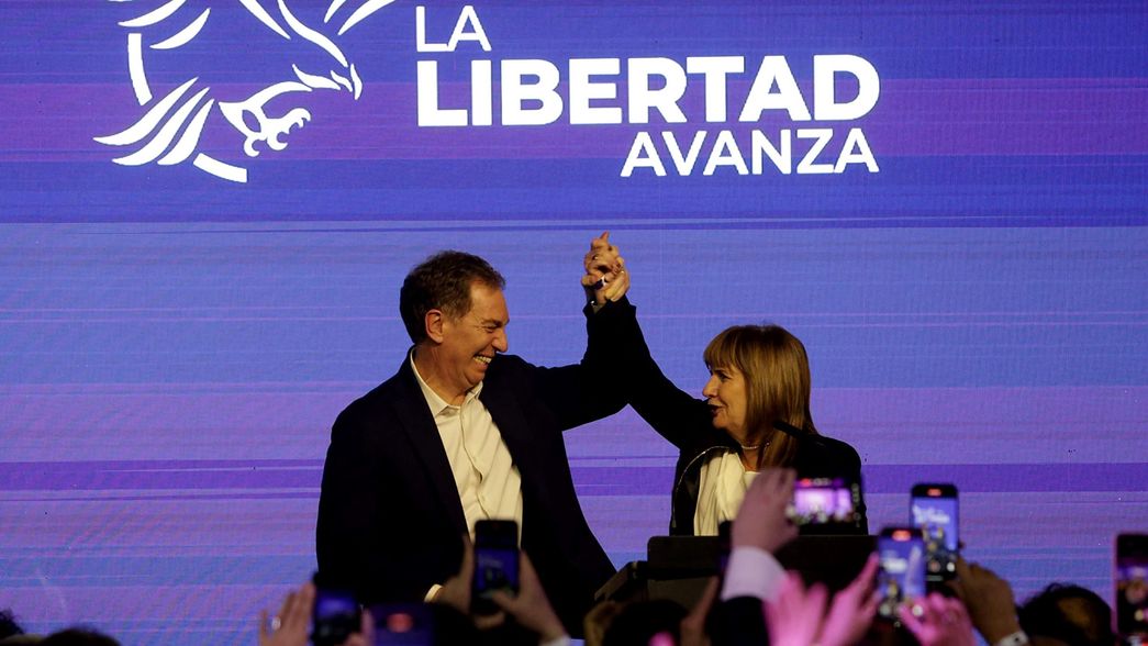 La Libertad Avanza se impuso en 99 distritos y la provincia se pintó de violeta