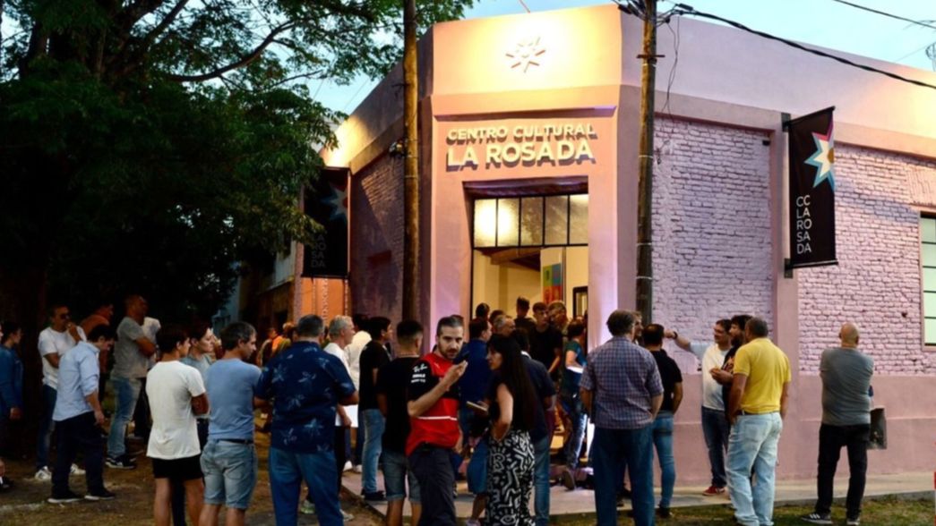 Así es por dentro La Rosada, la casona histórica de Tolosa que abrió como centro cultural