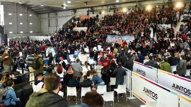 santilli, rodriguez larreta y garro cerraron la campana de juntos en la plata