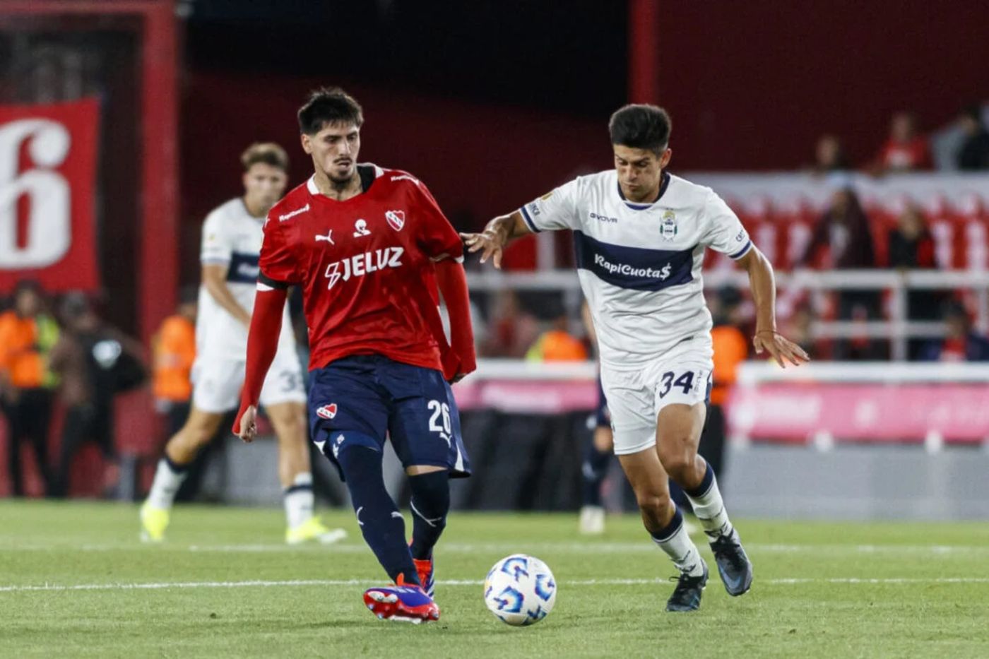 Gimnasia Independiente Mamut Lomónaco.jpg