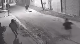 persiguieron y apunalaron a un hombre en un brutal ataque que quedo filmado persiguieron y apunalaron a un hombre en un brutal ataque que quedo filmado