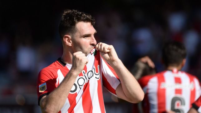 con un hattrick de boselli, estudiantes goleo a central cordoba y es puntero en su zona