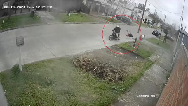 una mujer fue atacada por motochorros en los hornos y debera ser operada