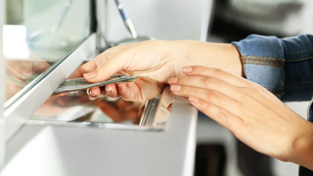 bancarios lograron un aumento salarial y el basico superara los $1.850.000