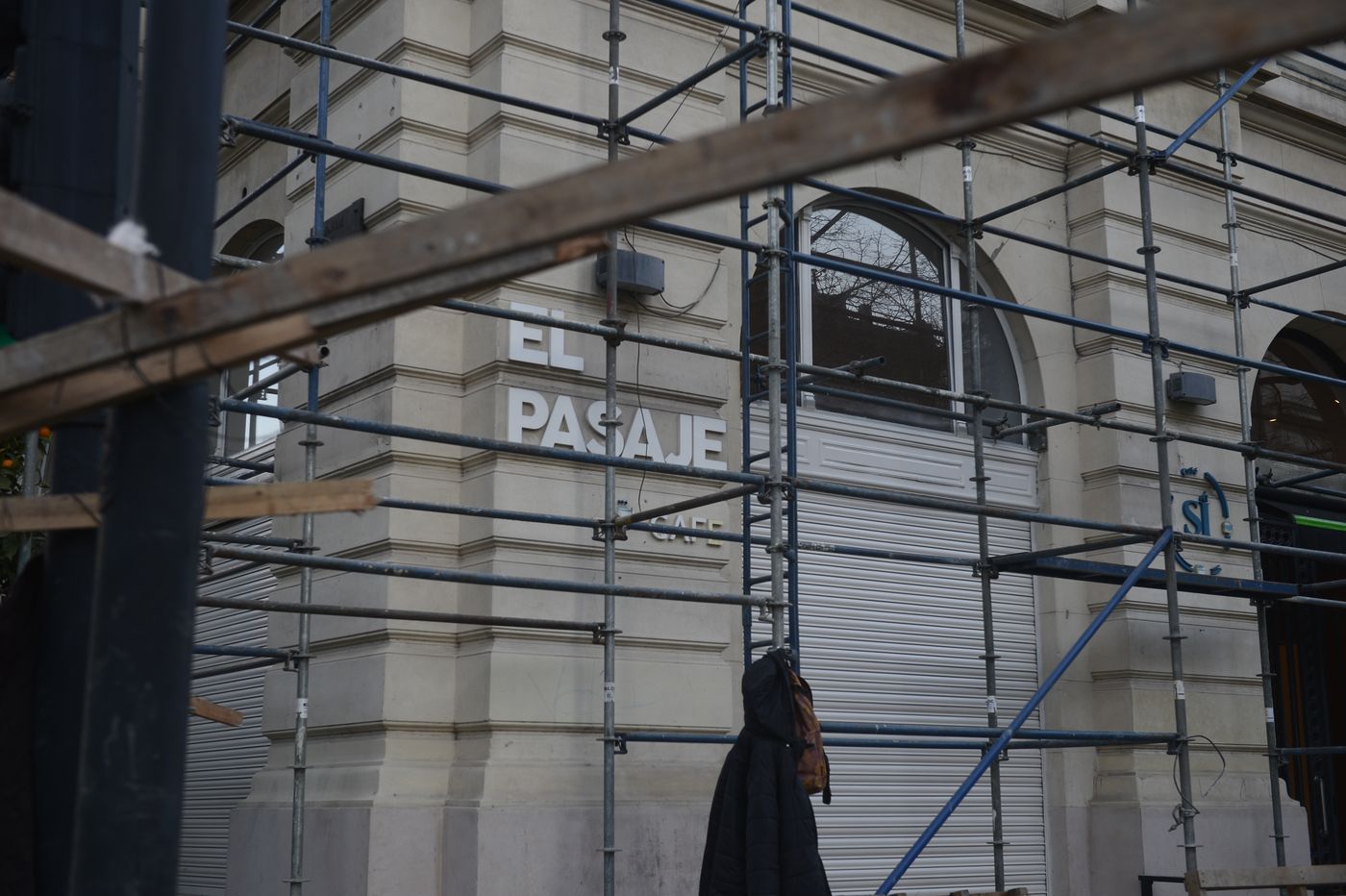 Obras café Pasaje Dardo Rocha.JPG