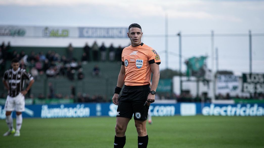 Gimnasia espera repetir la historia con Andrés Gariano como árbitro en Tucumán