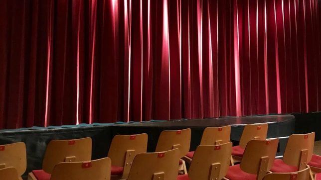 la comedia de la provincia abrio convocatoria para llevar obras a escuelas rurales de toda la region