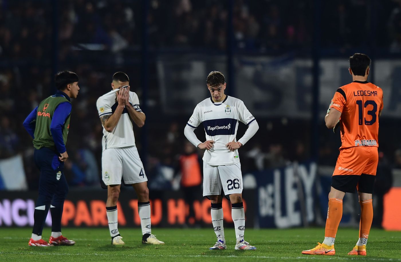 Gimnasia Rosario Central Derrota Valentin Rodriguez Morales.jpg