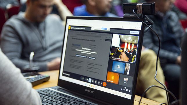 un estudiante de la unlp creo una web para calificar profesores y catedras segun la opinion de alumnos