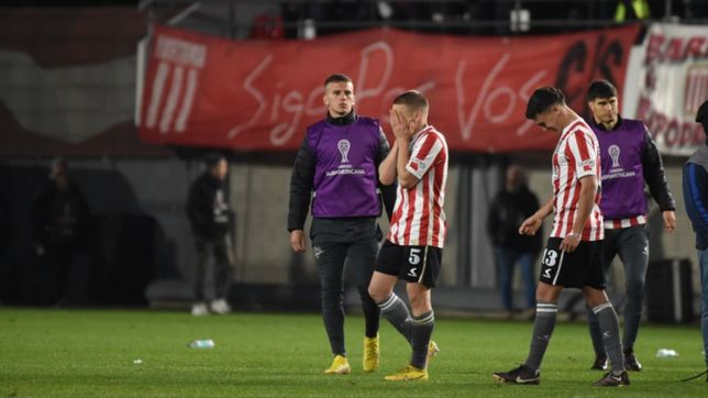 estudiantes merecio golear al corinthians, pero termino eliminado por penales
