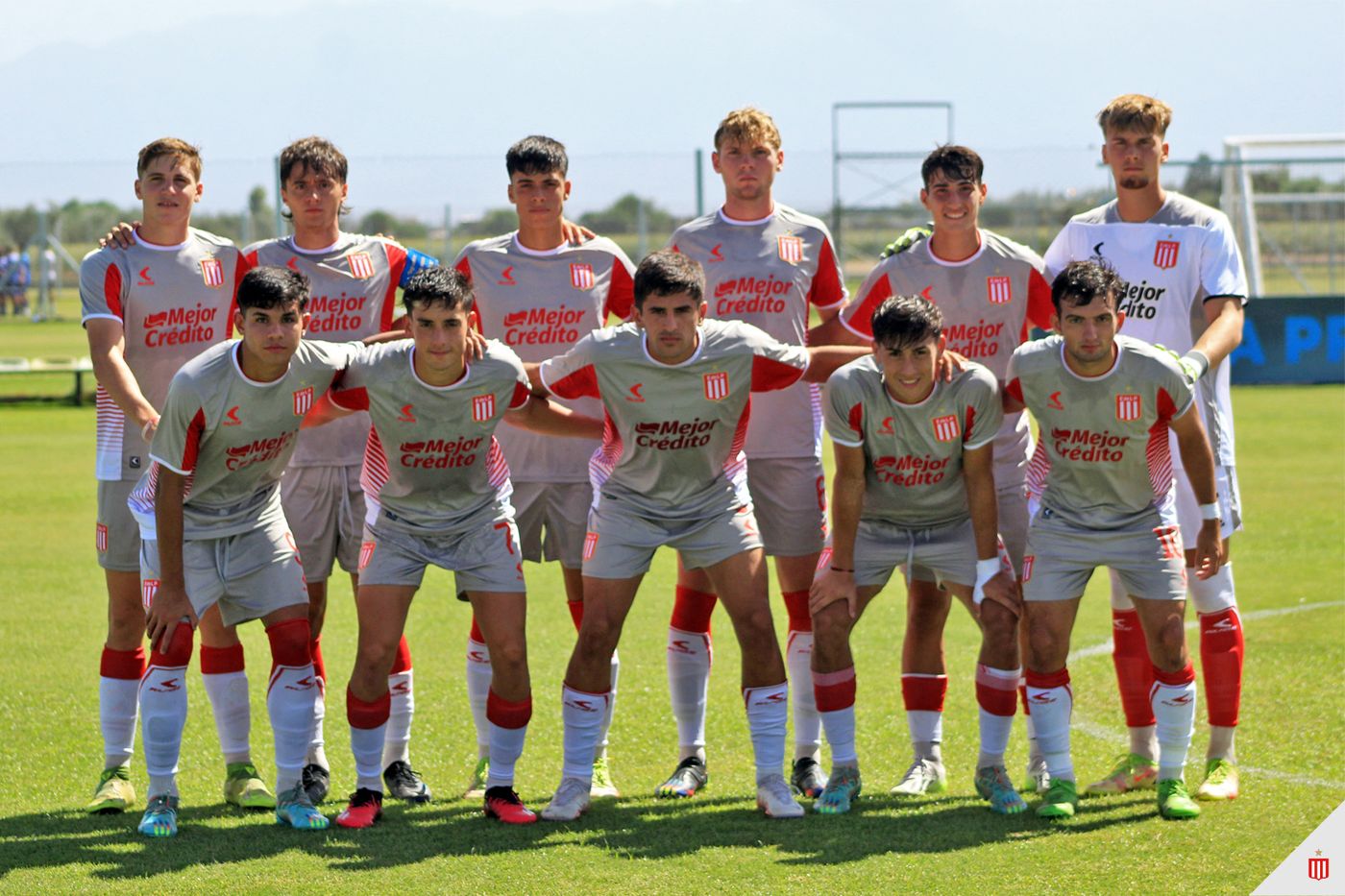 Estudiantes reserva formación.jpeg