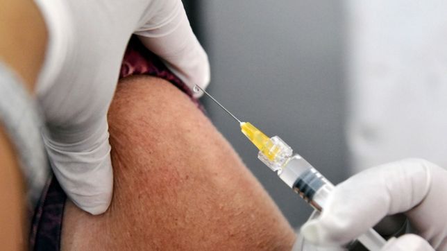 el emocionante testimonio de una medica vacunada: ojala todos sientan lo mismo que yo