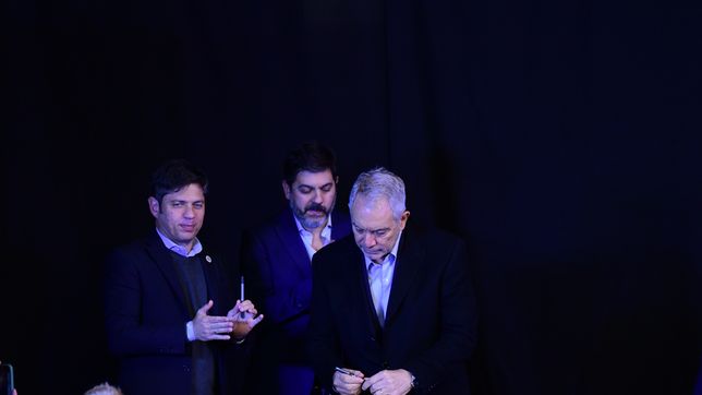 fuerte ofensiva de kicillof y los intendentes de la region por el canal magdalena