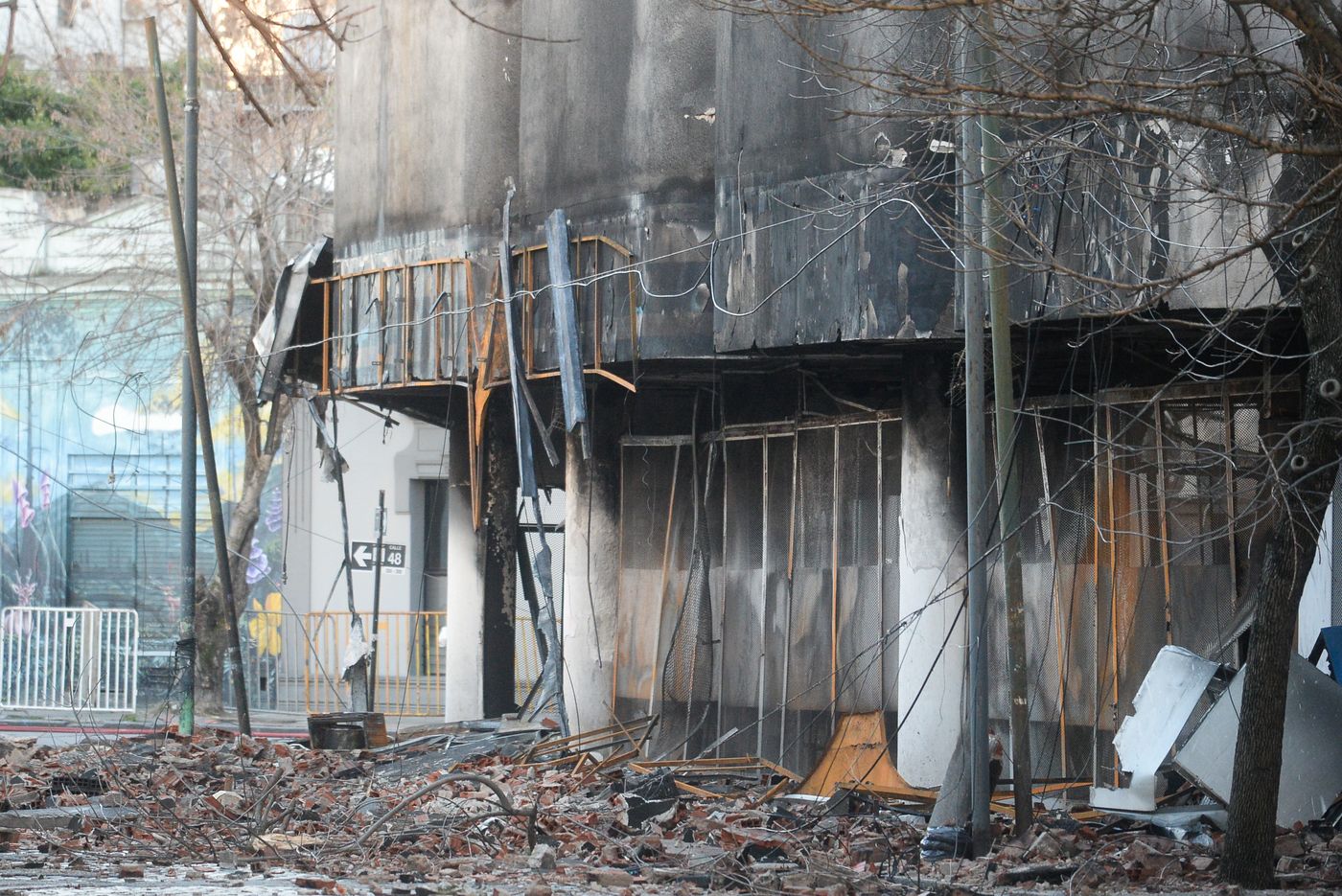 Incendio y Derrumbe en diagonal 77 el día después (1)