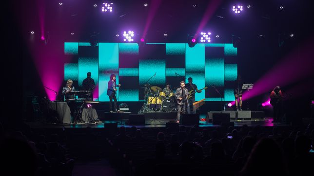 el mejor tributo a los abuelos de la nada se presenta en espacio live