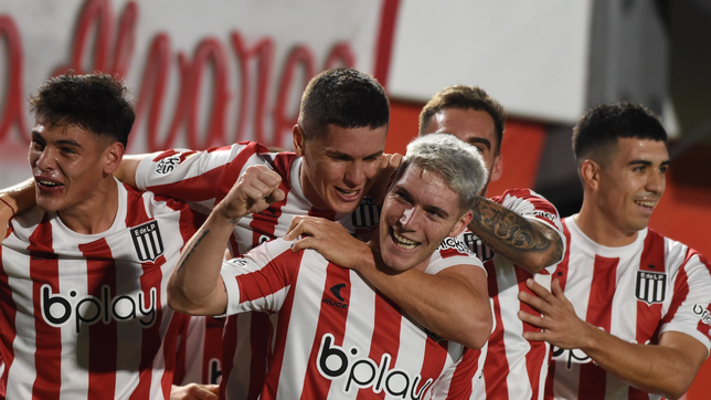 una pieza clave de estudiantes renovo contrato hasta 2025