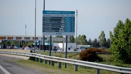 la conduccion de aubasa quedo acefala y la bajada de la autopista sobre 520 se paralizo la conduccion de aubasa quedo acefala y la bajada de la autopista sobre 520 se paralizo