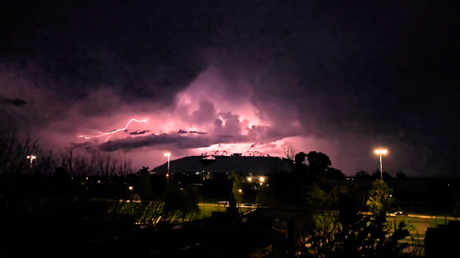 el impactante video de la llegada de la tormenta en la zona del estadio unico