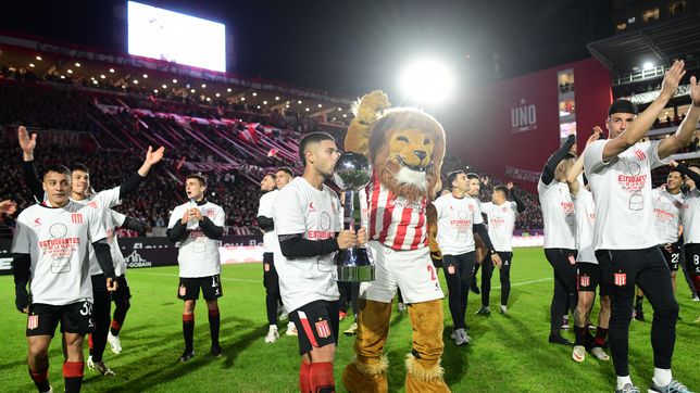 el historico club que penso en estudiantes para celebrar sus 100 anos de vida