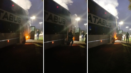un micro que venia a la plata se prendio fuego y los pasajeros terminaron varados en la ruta un micro que venia a la plata se prendio fuego y los pasajeros terminaron varados en la ruta