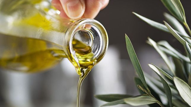 prohiben la venta de un aceite de oliva y varios productos terapeuticos