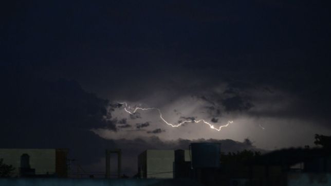 asi llego la tormenta de santa rosa esta noche a la plata