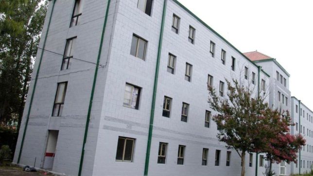 la unlp cierra su albergue y se hara cargo de los pasajes de los estudiantes becados