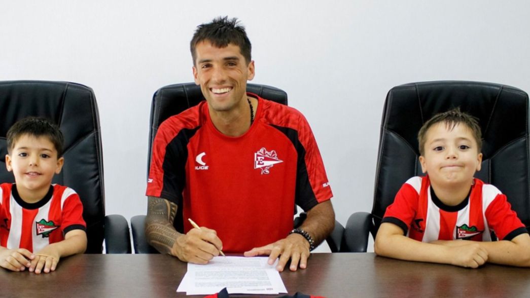 Emmanuel Más renovó el contrato con Estudiantes: ¿hasta cuándo?