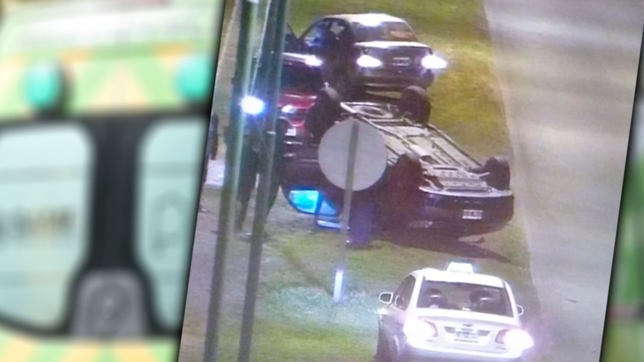 un policia resulto herido tras un impactante choque y vuelco en ensenada