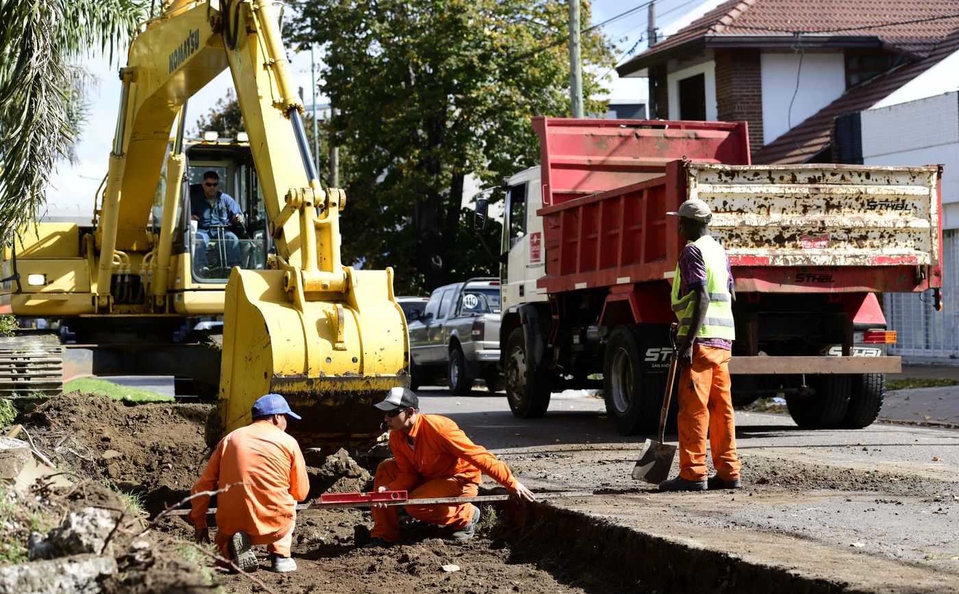 obras avenida 60 los hornos 14.JPG