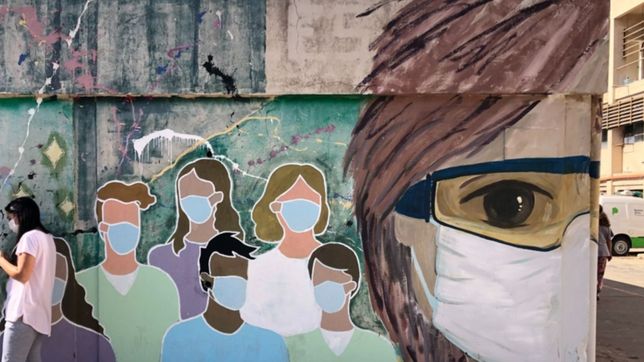 ¿cuando recomiendan los cientificos levantar las restricciones de la pandemia?