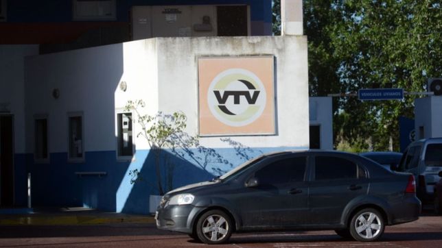 tras las quejas por las colas eternas, amplian el horario de atencion de la vtv en la plata