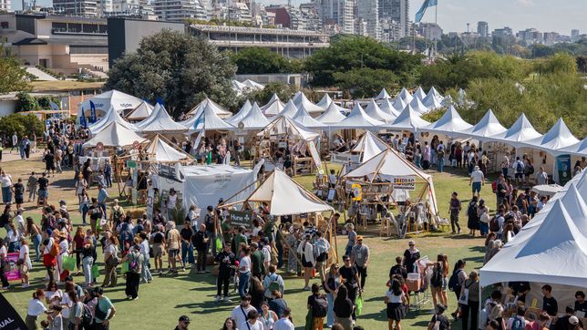 La Bioferia llega a La Plata con una escultura colectiva, música y actividades en el Bosque