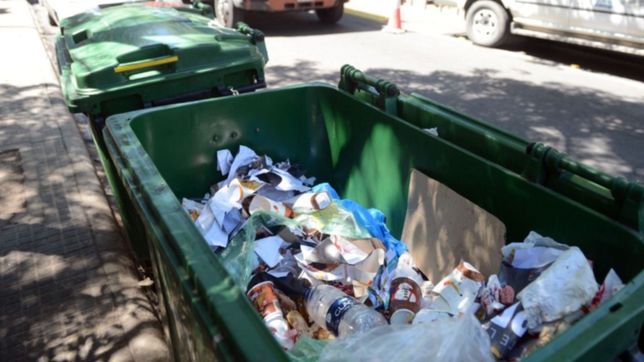 hallaron un cuerpo dentro de un camion compactador de basura